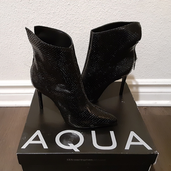 Aqua - Picture 1 of 4